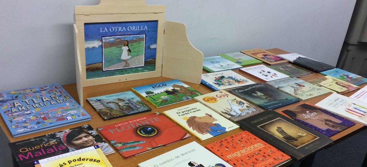 Libros de bibliotecas migrantes